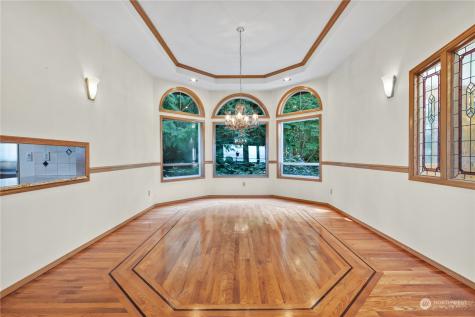 695 Hawthorne Lane Camano Island WA 98282