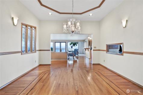 695 Hawthorne Lane Camano Island WA 98282