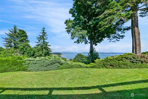 695 Hawthorne Lane Camano Island WA 98282