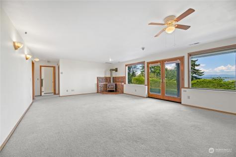 695 Hawthorne Lane Camano Island WA 98282