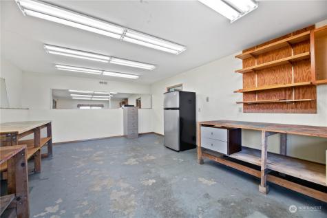 695 Hawthorne Lane Camano Island WA 98282