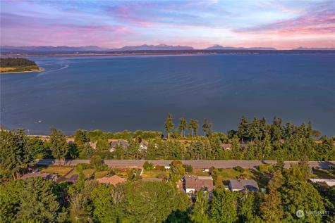 695 Hawthorne Lane Camano Island WA 98282