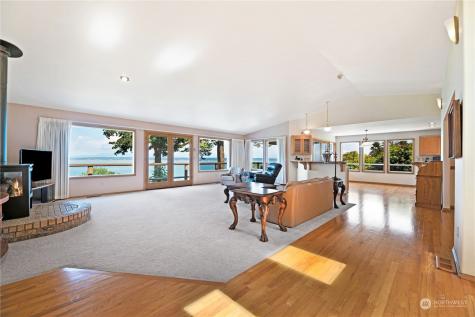 695 Hawthorne Lane Camano Island WA 98282