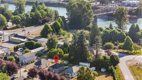 206 S Baker Street Mount Vernon WA 98273