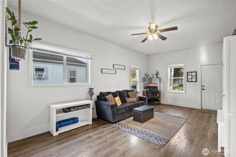 206 S Baker Street Mount Vernon WA 98273