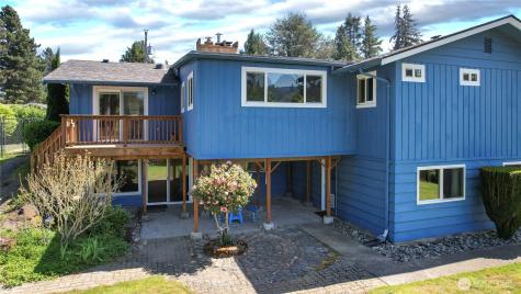 3961 NW Country Lane Bremerton WA 98312