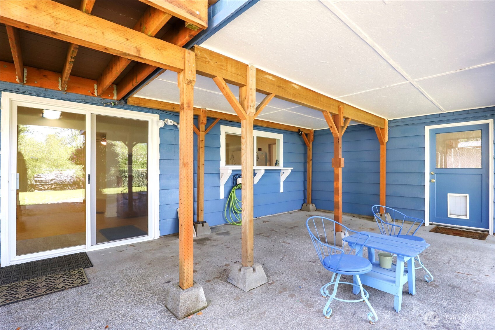 3961 NW Country Lane Bremerton WA 98312