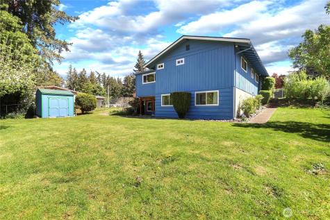 3961 NW Country Lane Bremerton WA 98312