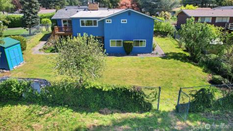 3961 NW Country Lane Bremerton WA 98312