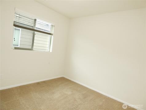 2720 13th Avenue NW Puyallup WA 98371