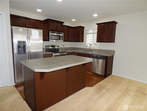 2720 13th Avenue NW Puyallup WA 98371
