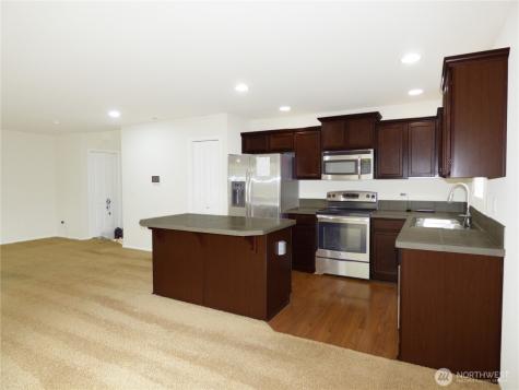 2720 13th Avenue NW Puyallup WA 98371