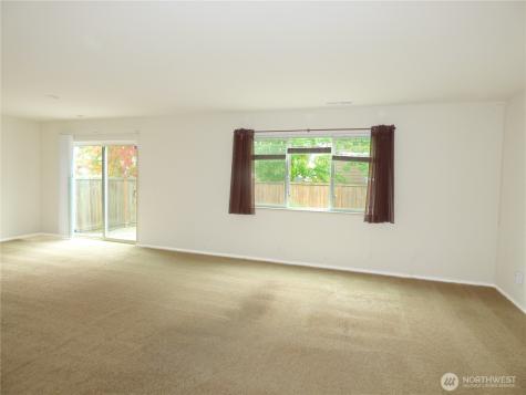 2720 13th Avenue NW Puyallup WA 98371