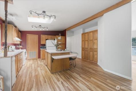 3218 Cherry Tree Lane Camano Island WA 98282