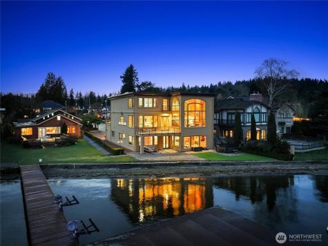 4701 NE Shore Place Lake Forest Park WA 98155