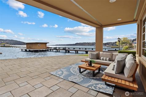 4701 NE Shore Place Lake Forest Park WA 98155