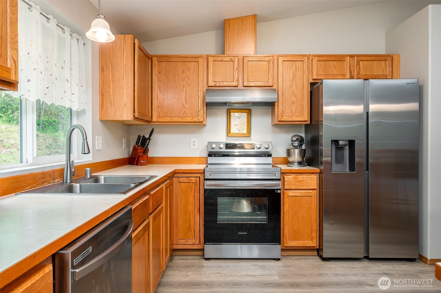 415 Mckee Road Castle Rock WA 98611