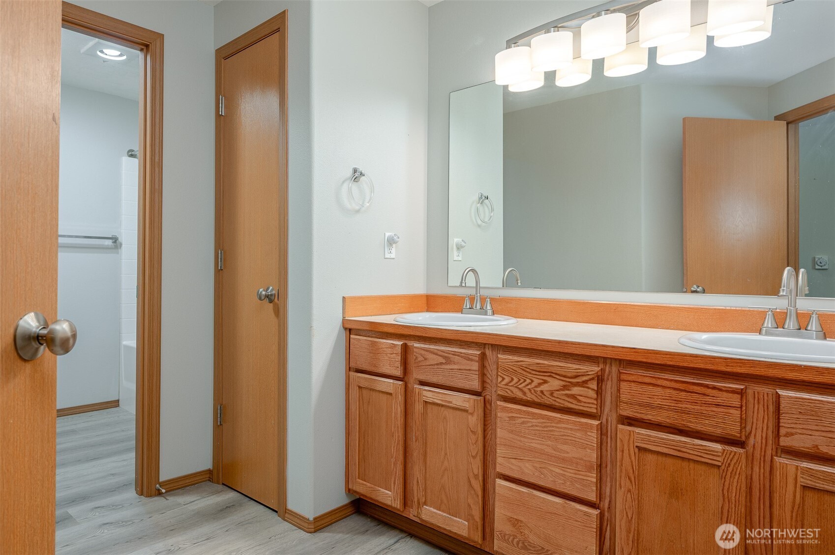 415 Mckee Road Castle Rock WA 98611