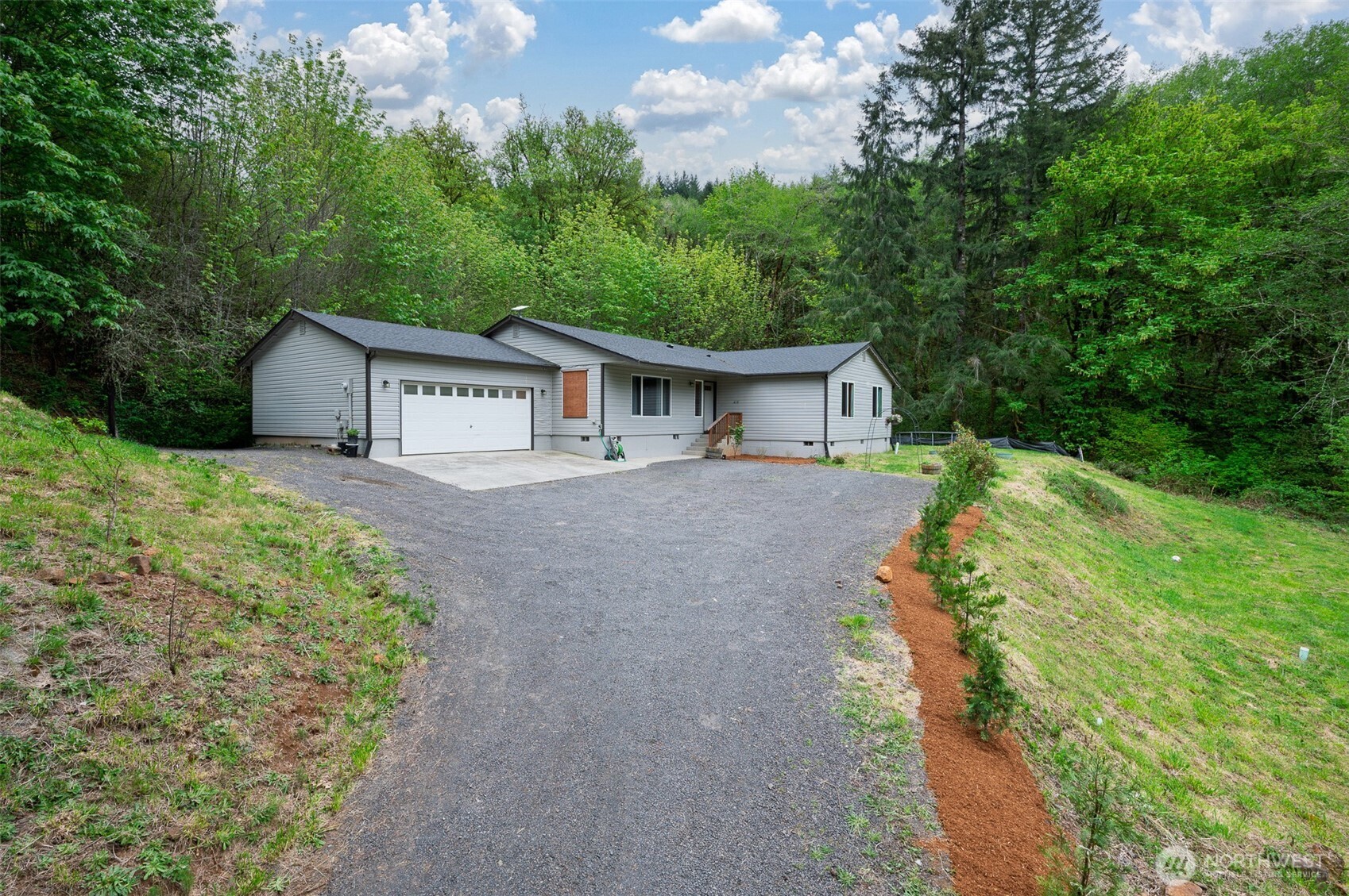 415 Mckee Road Castle Rock WA 98611