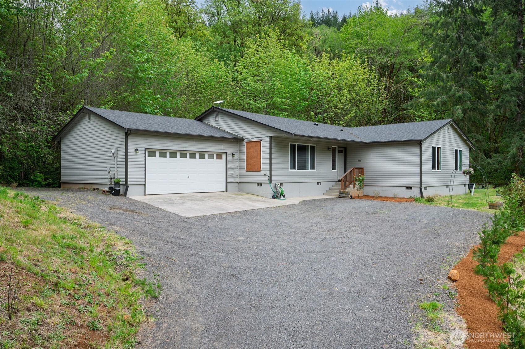 415 Mckee Road Castle Rock WA 98611
