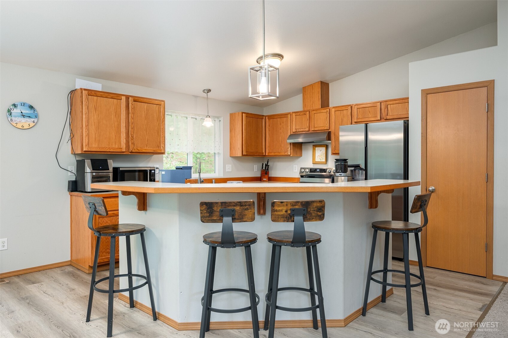 415 Mckee Road Castle Rock WA 98611