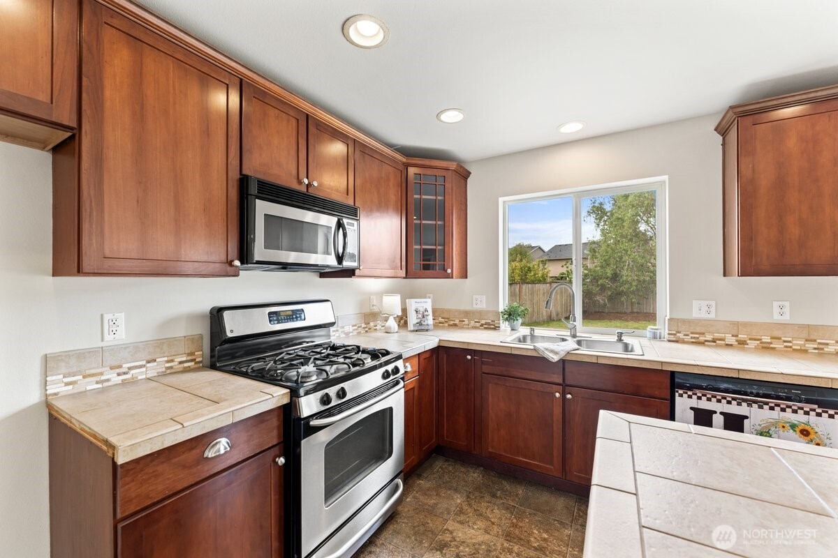 209 Burr Street NE Orting WA 98360