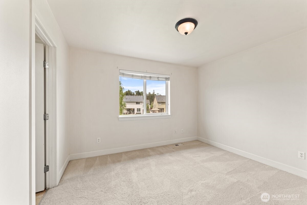 209 Burr Street NE Orting WA 98360