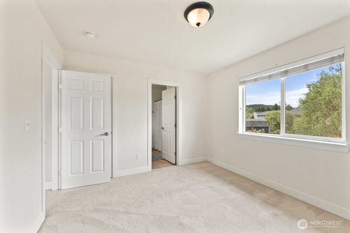 209 Burr Street NE Orting WA 98360