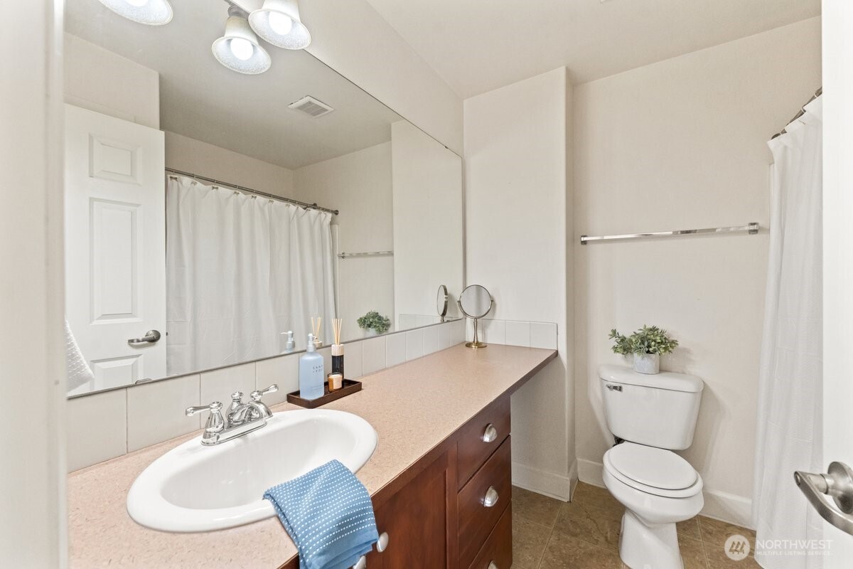 209 Burr Street NE Orting WA 98360