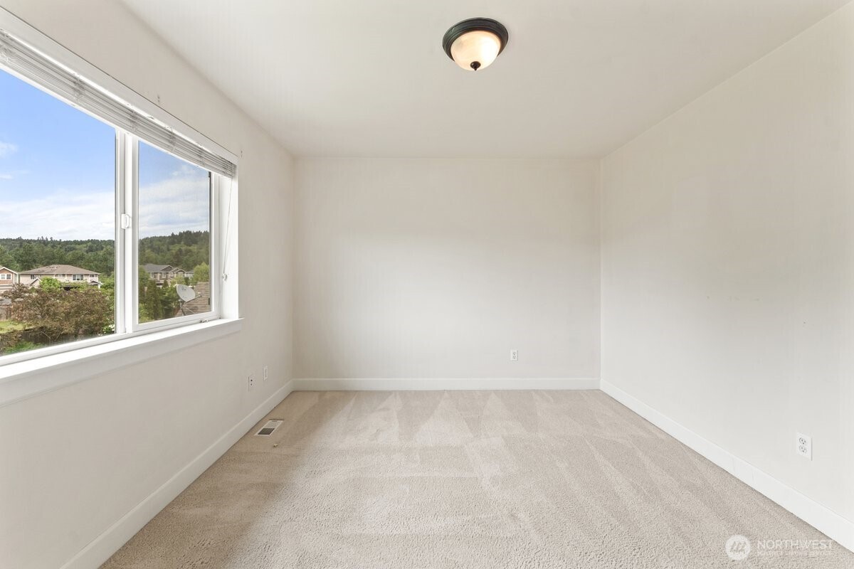 209 Burr Street NE Orting WA 98360