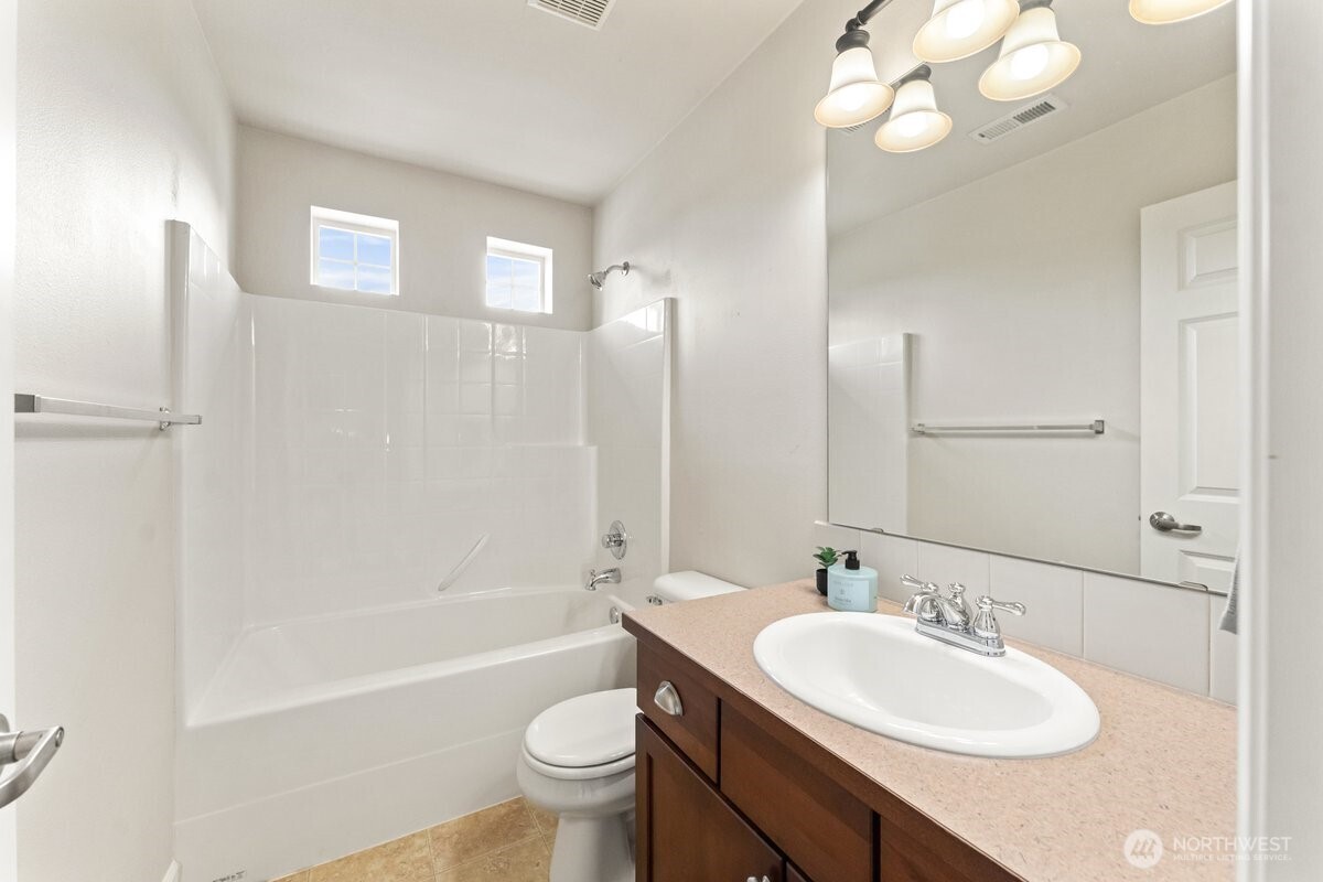 209 Burr Street NE Orting WA 98360