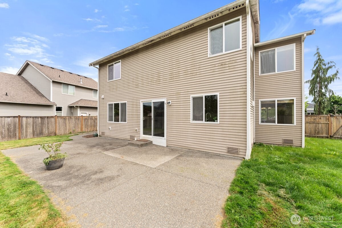 209 Burr Street NE Orting WA 98360