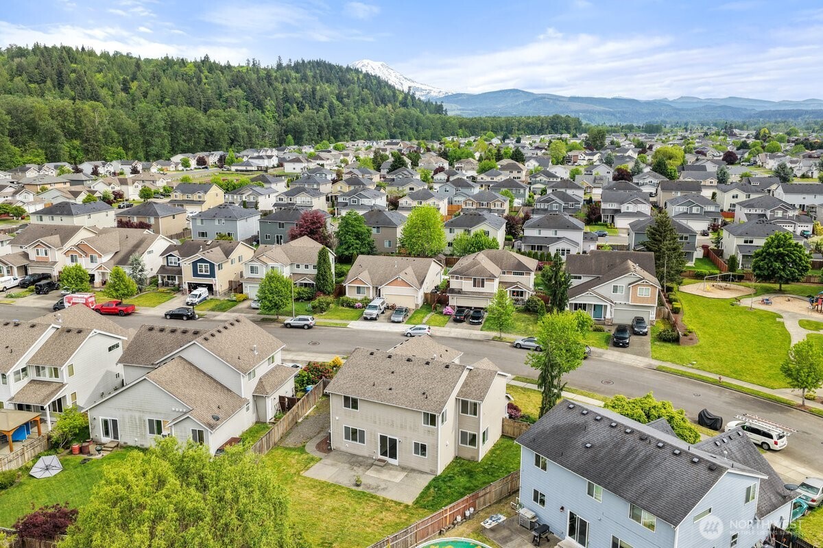 209 Burr Street NE Orting WA 98360