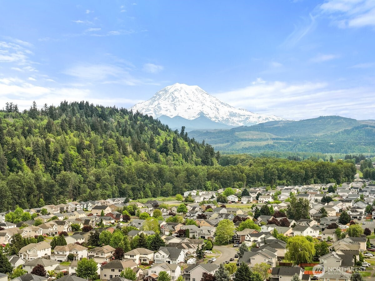 209 Burr Street NE Orting WA 98360