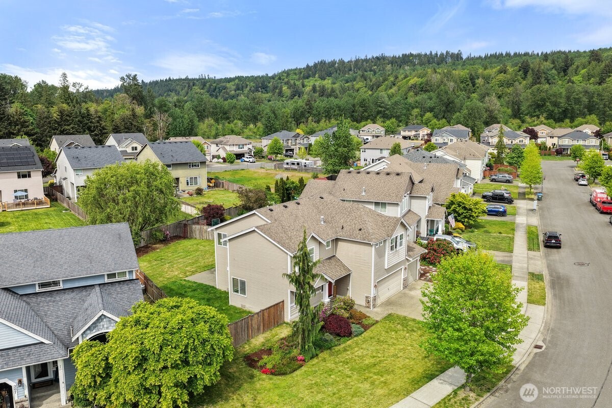 209 Burr Street NE Orting WA 98360