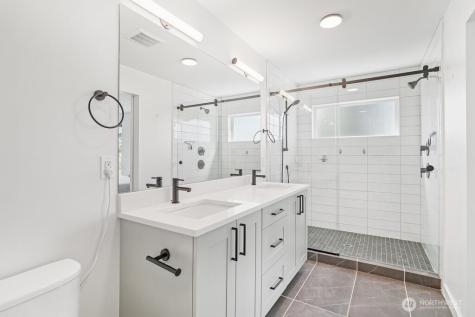 8020 17th Avenue NW Seattle WA 98117