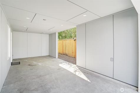 8020 17th Avenue NW Seattle WA 98117