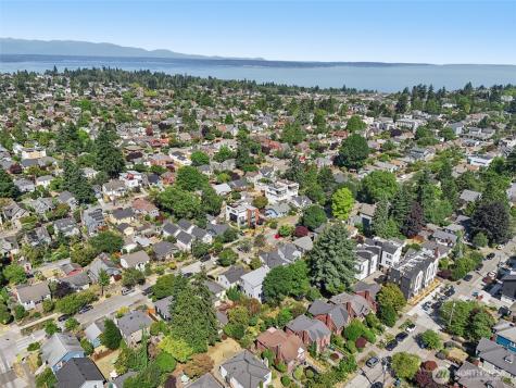 8020 17th Avenue NW Seattle WA 98117