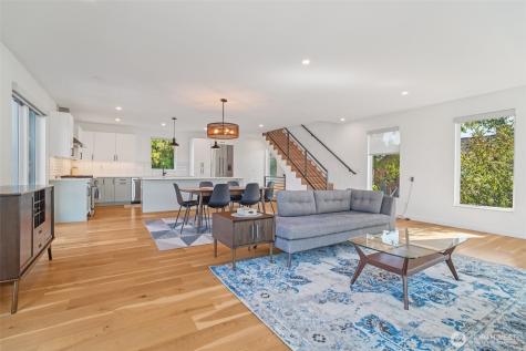 8020 17th Avenue NW Seattle WA 98117