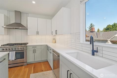 8020 17th Avenue NW Seattle WA 98117