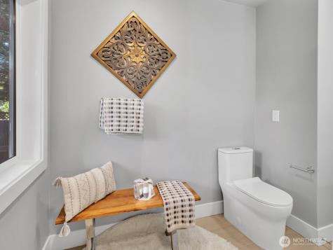 3131 112th Avenue SE Bellevue WA 98004