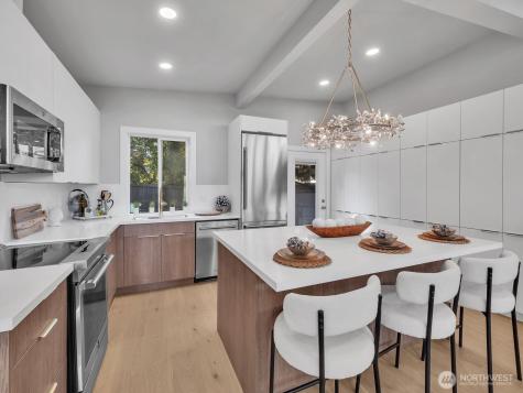 3131 112th Avenue SE Bellevue WA 98004