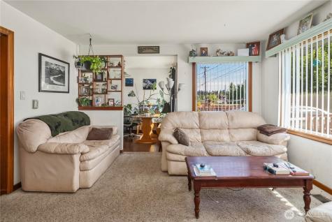 8446 E B Street Tacoma WA 98445