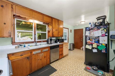 8446 E B Street Tacoma WA 98445