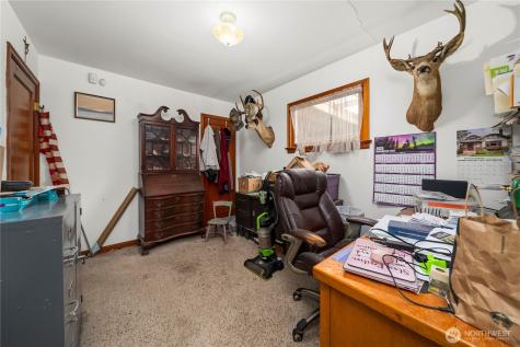 8446 E B Street Tacoma WA 98445