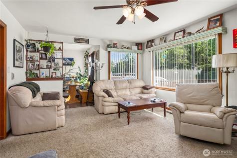 8446 E B Street Tacoma WA 98445