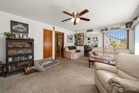 8446 E B Street Tacoma WA 98445