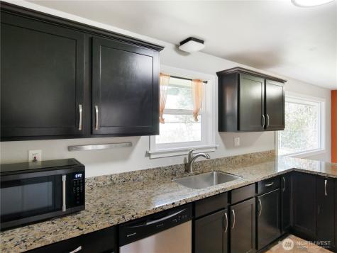 2802 S 304th Street Federal Way WA 98003