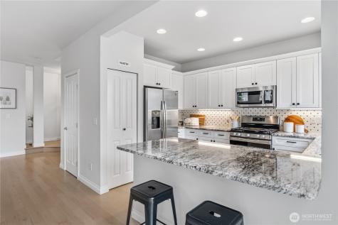 205 Newport Way NW Issaquah WA 98027