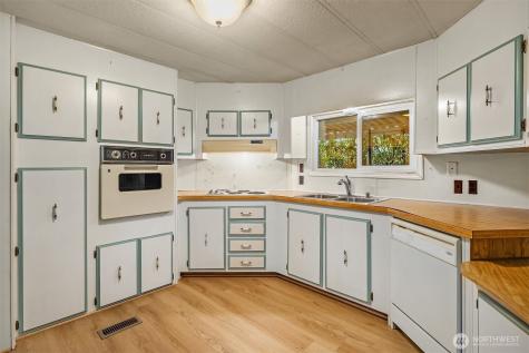 7508 47th Avenue NE Marysville WA 98270